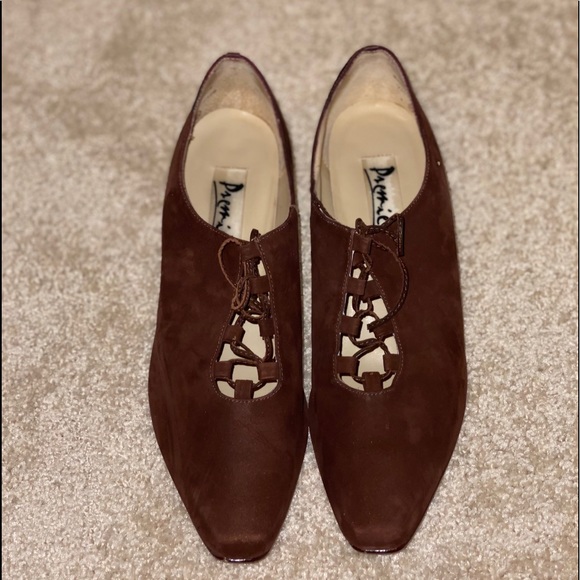 Shoes - Picture 2 of 6